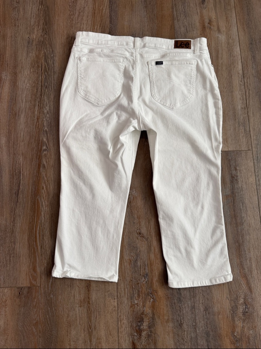 Lee White Slim Fit Sculpting Capris Jeans - Picture 4 of 8